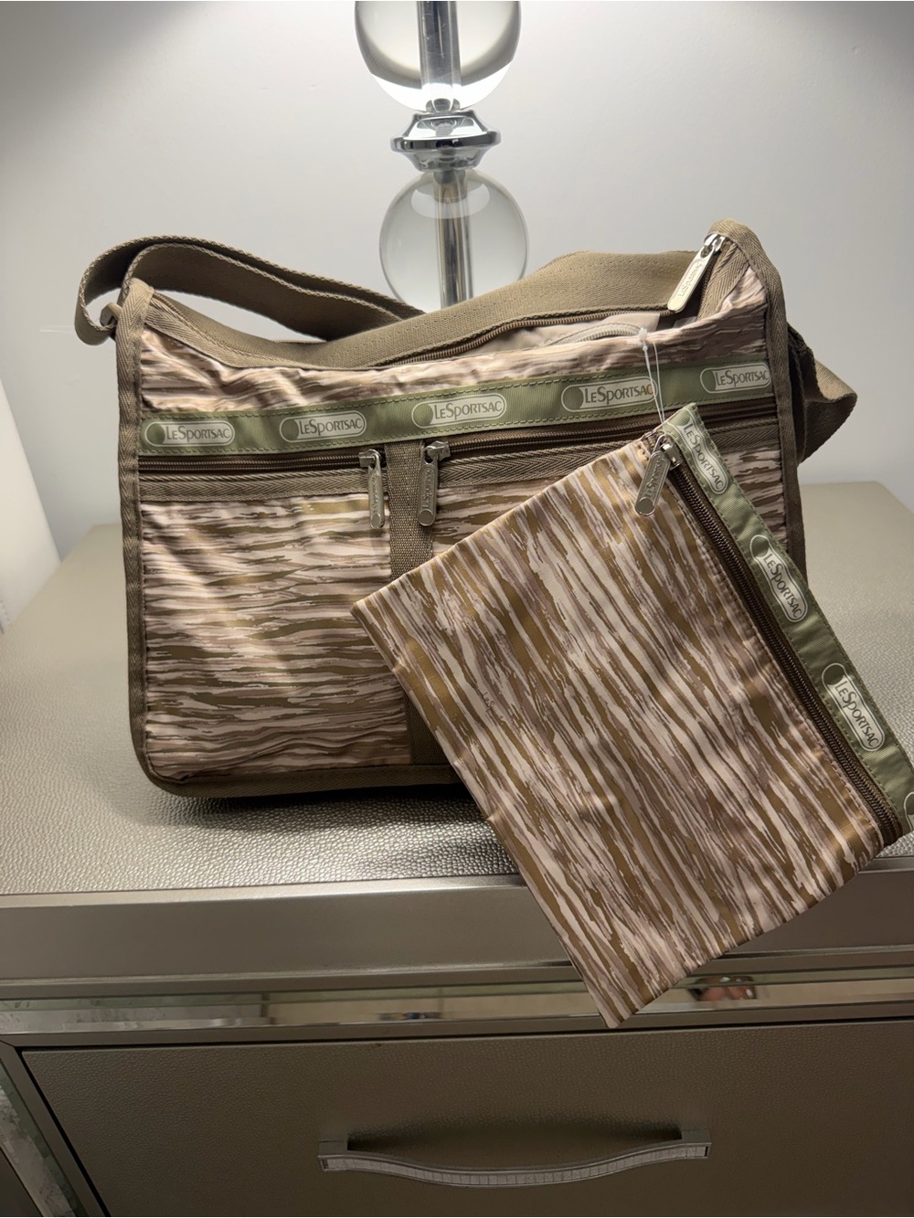 Lesportsac Beige & Gold Metallic Deluxe Everyday Bag with Matching Pouch